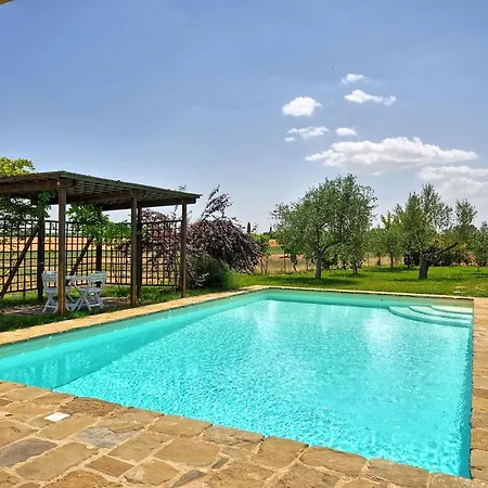 Montecchio Sleeps 8 Pool Air Con Wifi 哥尔顿