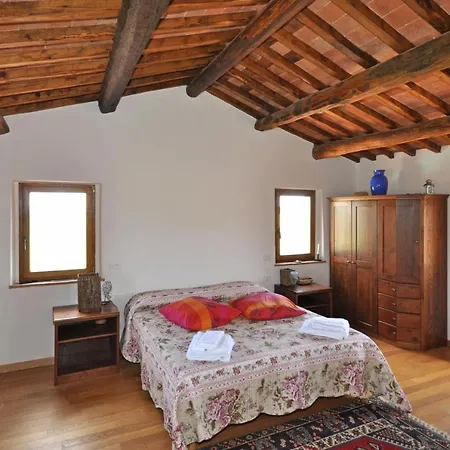 Villa Montecchio Sleeps 8 Pool Air Con Wifi *