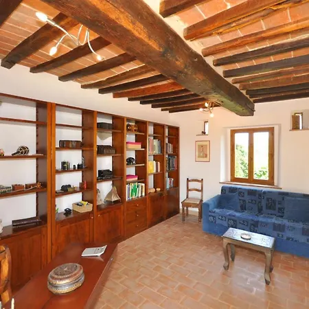Montecchio Sleeps 8 Pool Air Con Wifi